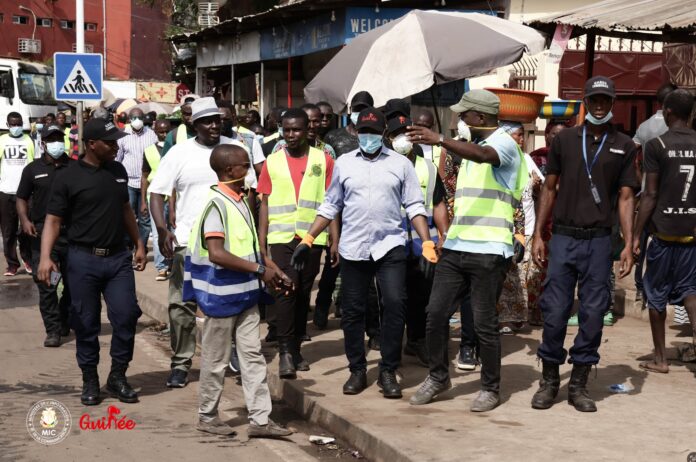 Conakry Journ E Dassainissement Le Ministre Fana Soumah Conduit Les