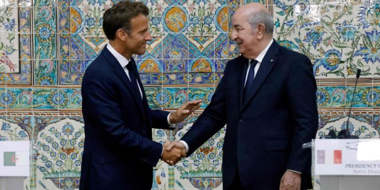 Emmanuel Macron poursuit sa visite en Algérie pour « bâtir l’avenir »