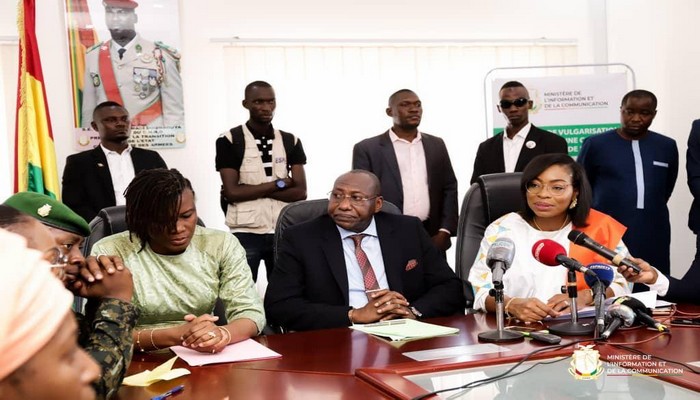 Guinée : Aminata Kaba prend officiellement la tête du ministère de l’information et de la communication