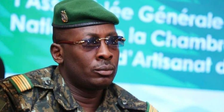 Guinée/Transition : « Cette sortie du Président Embalo est solitaire,  irresponsable et inapproprié» dixit Colonel Amara Camara