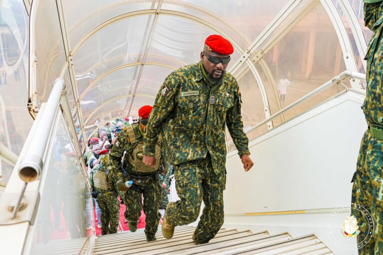 Mali/An 62 de l’indépendance : Le Colonel Mamadi Doumbouya participe à la fête nationale