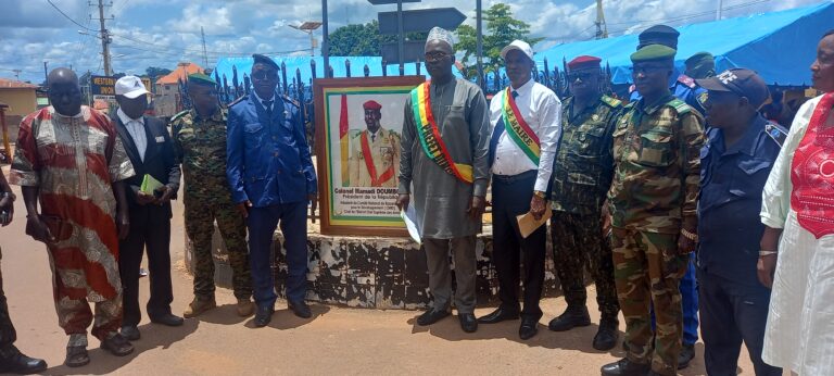 Dinguiraye/Société : Les groupements féminins expriment leur attachement au CNRD après l’octroi par le président de la transition d’une subvention d 300 millions GNF