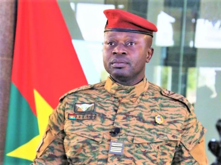 Burkina Faso : Le président de la transition  invite les populations à observer la plus grande prudence et de rester calme face à certaines informations qui circulent notamment sur les réseaux sociaux