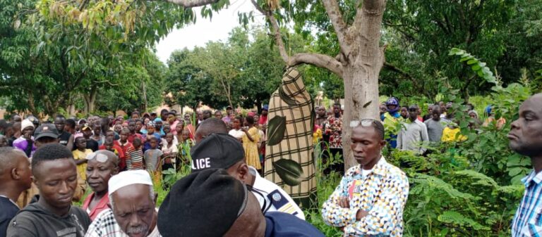 Kankan/Société : Le corps sans vie d’un jeune maçon retrouvé pendu sur un arbre au quartier Bordo