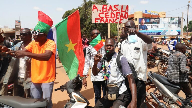 Burkina Faso : manifestation de soutien au nouveau dirigeant