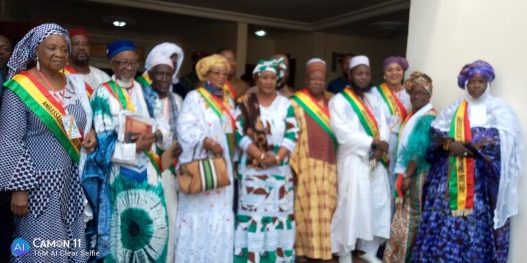 Conakry/ Coopération: Des Ambassadeurs de la fédération de la Paix universelle section Guinée présentés aux autorités