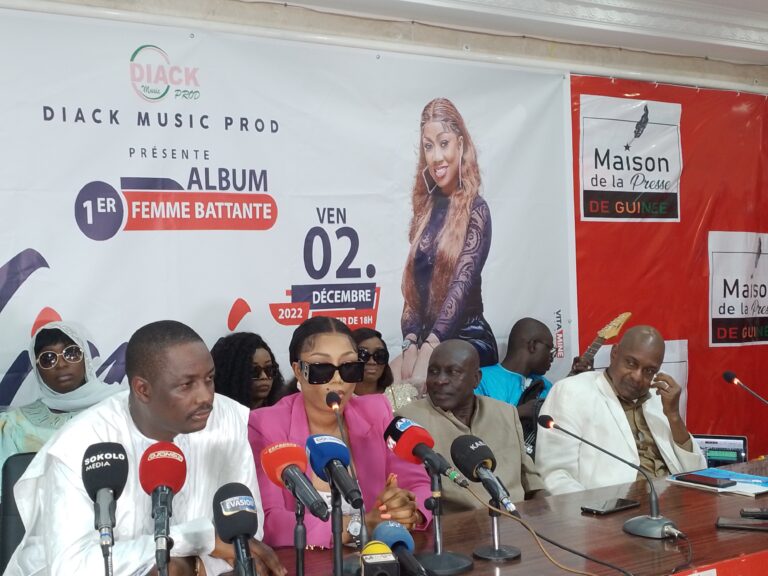 Guinée/Musique: La chanteuse Mimi Payapaya annonce la sortie de son 1er album ‘’Femme Battante’’ le 02 décembre prochain