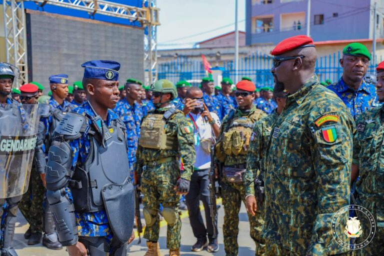 Guinée/An 64 de l’armée guinéenne : Le Chef de l’Etat en communion avec ses frères d’armes
