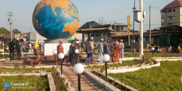 Conakry-Infrastructures : Poursuite à Conakry de l’inauguration des ronds-points aménagés