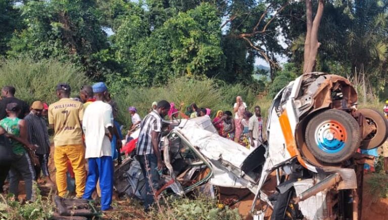 Kindia/urgent: Un accident  de la circulation fait plus de 20   morts à Souguetta