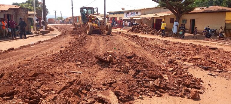 Boké-Infrastructures : Lancement  des travaux de réhabilitation des points noirs de la voirie urbaine