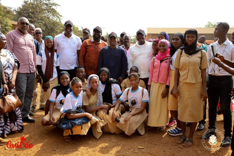 Guinée/Cantines Scolaires: Remise de dons au Ministère de l’Enseignement Pré-Universitaire et de l’Alphabétisation