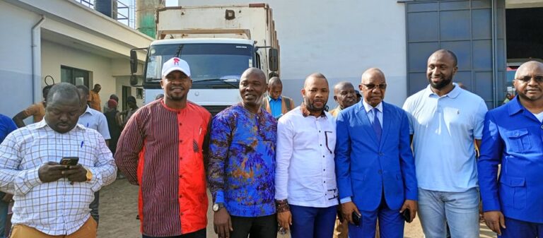 Conakry : Le  maire de Matam dans les zones de stockage des denrées de première nécessité