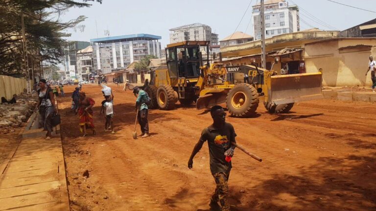 Kaloum/Reconstruction du tronçon Marché Niger-Super marché Impérial : ‘’Les travaux seront achevés avant les grandes pluies’’ (Ingénieur)