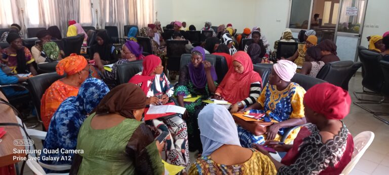 Boké/Société: 150 femmes et filles en formation sur l’égalité,  la prévention et la gestion des conflits, la citoyenneté  et le développement personnel