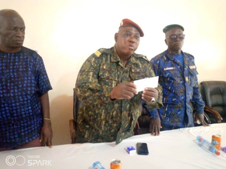 N’zérékoré/interconnexion : Remise de chèques des personnes impactées par les travaux du  corridor Libéria-Guinée