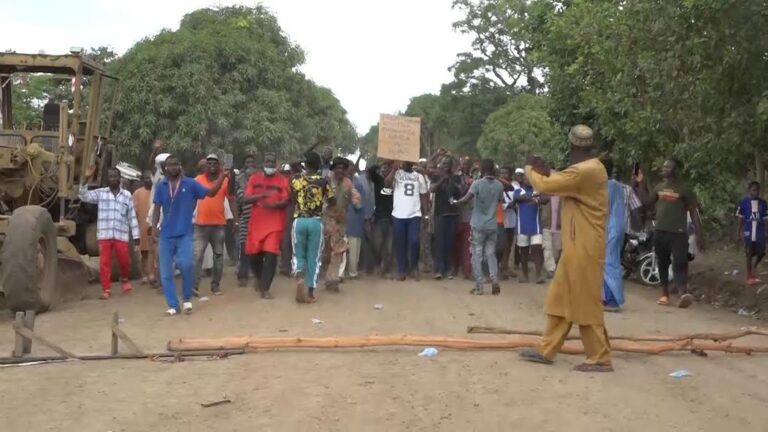 Boké / Kanfarandé : les populations demandent le départ de l’entreprise Kaba Guiter