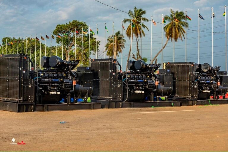 Guinée/Electricité: Le gouvernement dote l’EDG de 04 groupes électriques de 100 KVA chacun