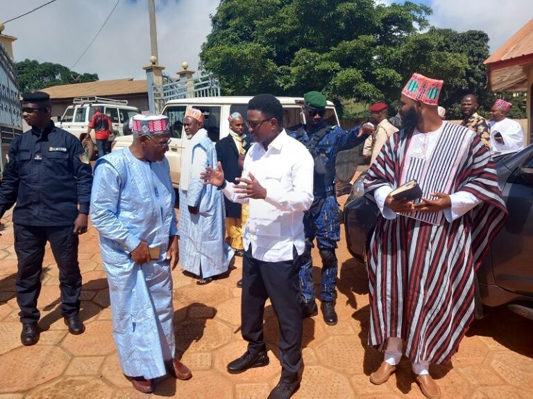 Dalaba: Le ministre Alpha Bacar Barry chez le président de la coordination  nationale de Foulbhé et Halli Poular de