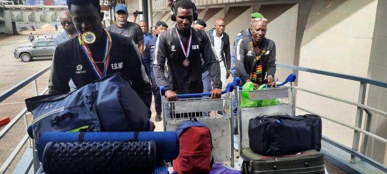 Guinée/Championnat d’Afrique juniors de Natation zone 2 : Les nageurs guinéens rentrent avec 11 médailles