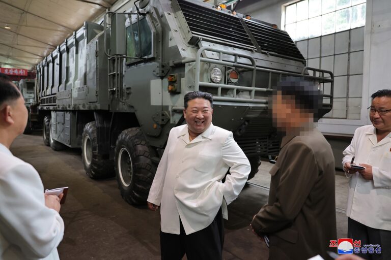 RPD de Corée: Kim Jong Un dirige une inspection dans les usines d’armes importantes