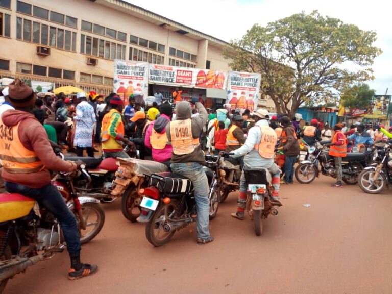 Labé: Affrontement violent entre  les conducteurs de taxi-motos et agents des forces de l’ordre