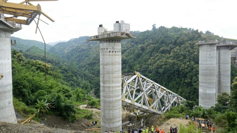 Inde : au moins 18 ouvriers morts après l’effondrement d’un pont