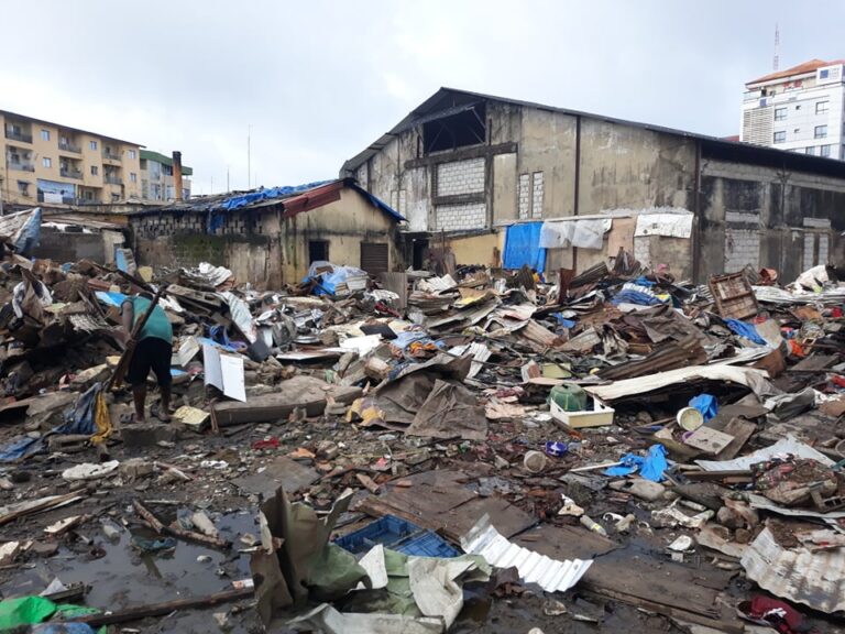 Conakry/Kaloum: Les occupants du marché gare déguerpis par les forces de l’ordre