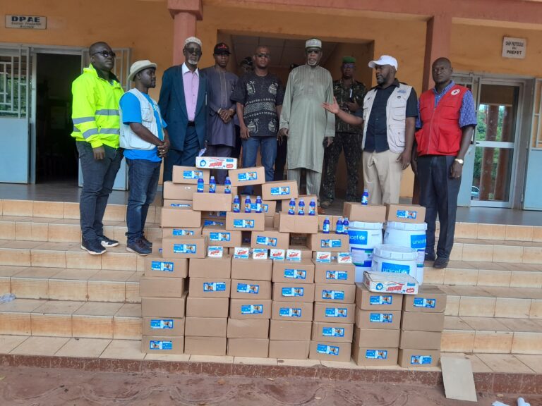 Siguiri : L’UNICEF fait un don aux sinistrés des inondations du mois d’Août dernier