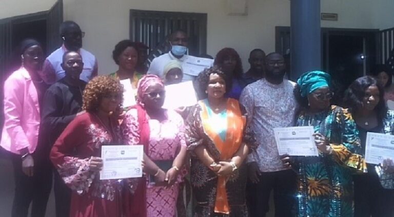 Gouvernorat de Conakry : 12 cadres reçoivent des satisfécits  de formation