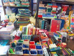 Conakry/Matoto-Rentrée des classes : Les vendeuses de fournitures scolaires se plaignent de la rareté des clients