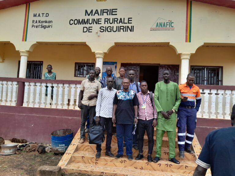 Siguiri : Une mission de sensibilisation des communautés dans le cadre du projet de mine d’or souterraine de la SMD en visite dans les sous-préfectures de Siguirini et Tombakansa