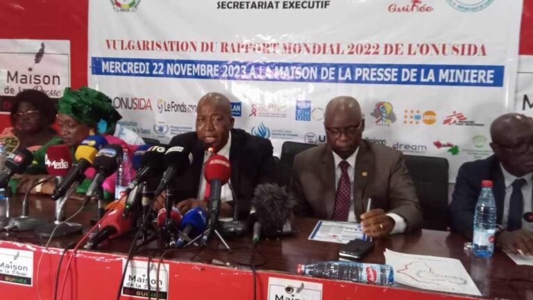 Conakry/Santé : le CNLS vulgarise le rapport mondial 2022 de l’ONUSIDA sur la riposte au VIH/ Sida