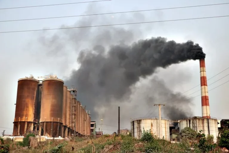 Fria : Le préfet s’insurge contre la société Rusal Friguia qui pollue la ville par ses activités 