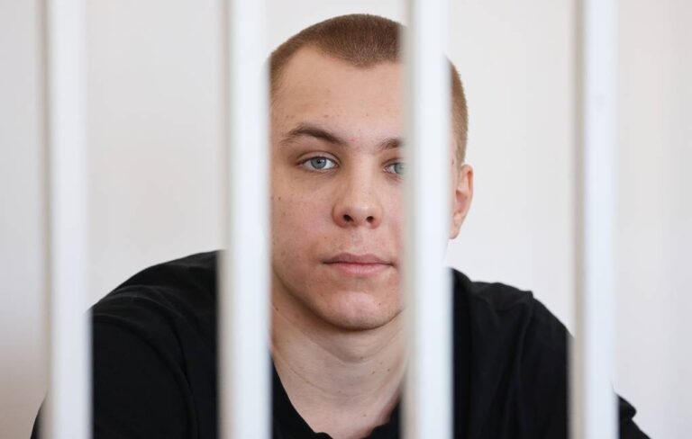 Un tribunal russe condamne un homme à 3,5 ans de prison pour avoir brûlé le Coran