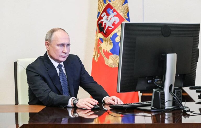Poutine vote en ligne à l’élection présidentielle russe