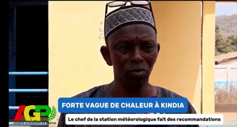 FACE À LA VAGUE DE CHALEUR QUI PRÉVAUT EN GUINÉE, LE CHEF DE LA STATION MÉTÉOROLOGIQUE DE KINDIA, IBRAHIMA SORY BAH, CONSEILLE AUX CITOYENS LES MESURES À PRENDRE.