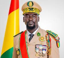 Guinée/Armée: Un officier de l’armée radié pour ‘’ inconduite ‘’ (Décret)