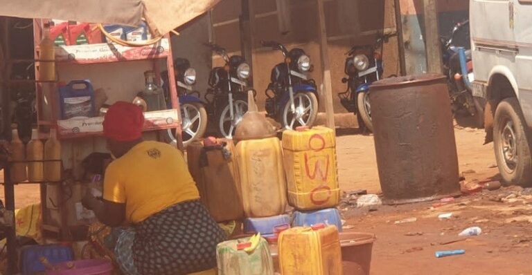 Mandiana/Crise de carburant:   Le litre d’essence se négocie entre 15.000 à 20.000 GNF