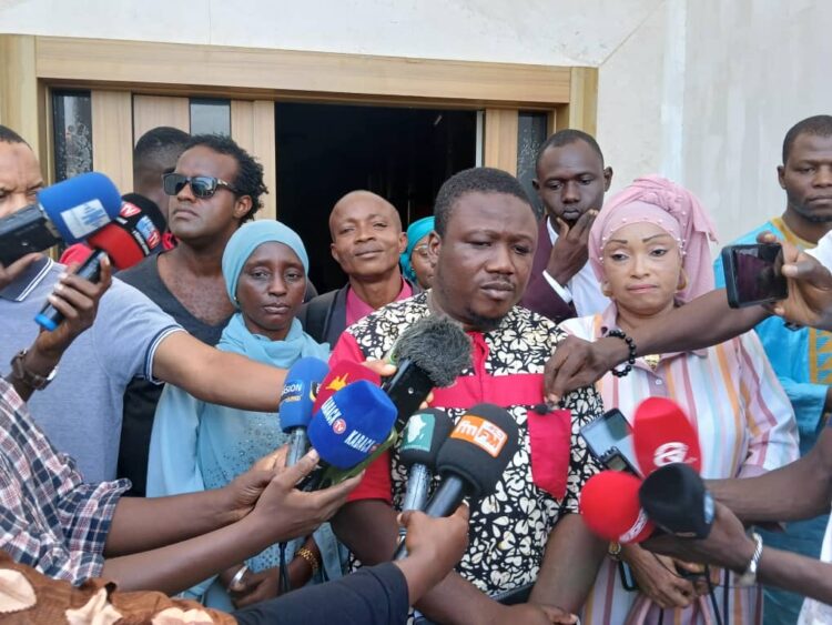 Conakry/Brouillage des ondes : Les associations et organisations de presse à la recherche de  solutions