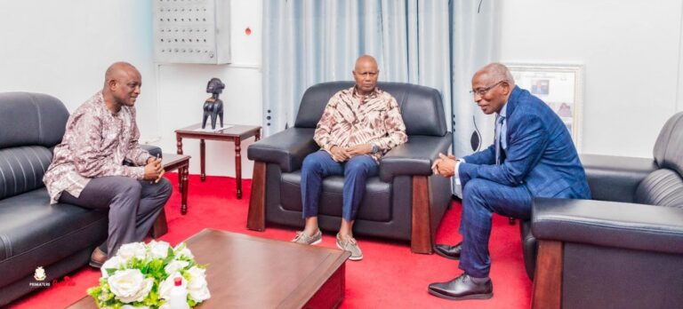 Guinée: Le premier ministre effectue une visite à la HAC