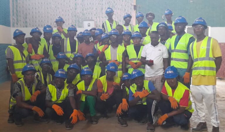Forécariah/ONFPP : 50 jeunes bénéficient d’une formation en techniques de plomberie sanitaire à Maferinyah