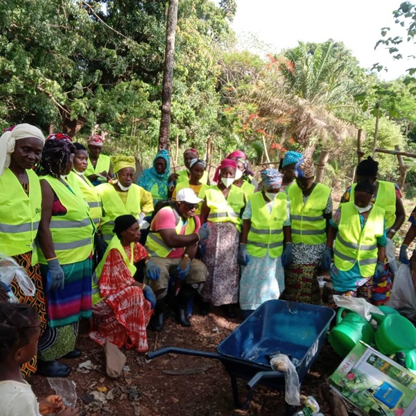 Conakry/ONFPP: 30 femmes de Kassa bénéficient d’une formation en techniques de maraîchage