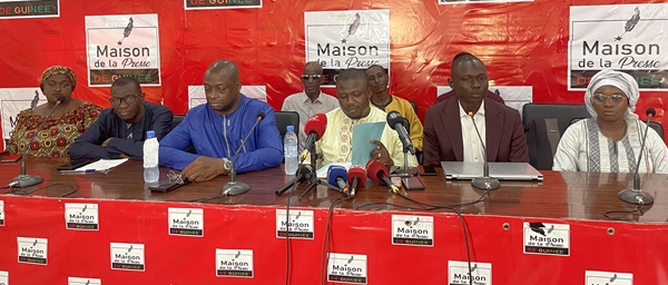 Guinée/JMLP: Les Associations de presse privilégient la voie du dialogue pour la résolution de la crise (Déclaration)