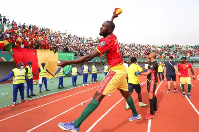 Guinée : un joueur appelé en renfort contre l’Algérie ! (officiel)