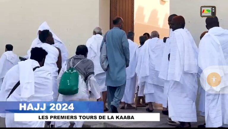 HAJJ 2024 : LES PREMIERS TOURS DE LA KAABA