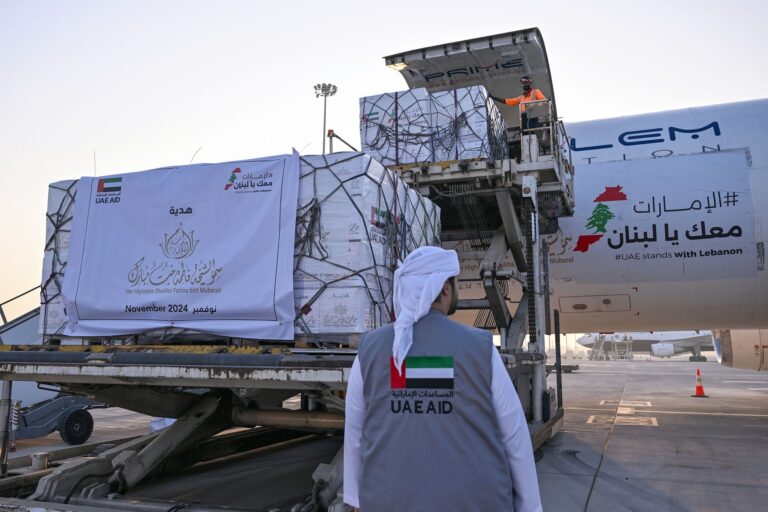 Ils pèsent 80 tonnes dans le cadre du don « Mère des Emirats » : deux avions supplémentaires de fournitures féminines pour les mères du Liban