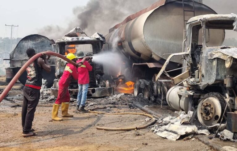 Nigéria : explosion d’un camion-citerne, au moins 70 morts