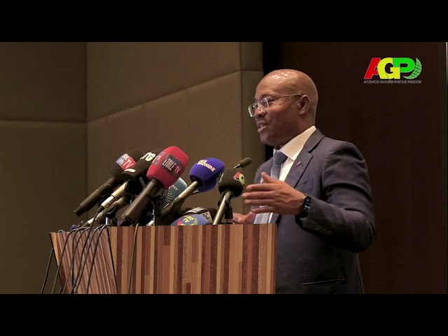 INSALUBRITÉ À CONAKRY  : Le ministre porte-parole explique la politique du gouvernement face aux déchets qui jonchent les rues