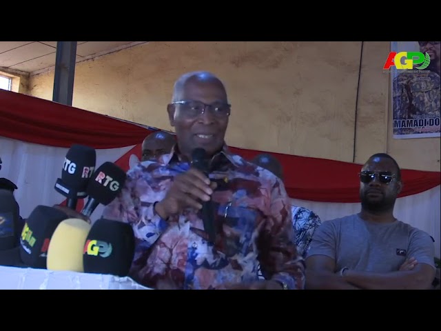 IMMERSION GOUVERNEMENTALE : LE PREMIER MINISTRE VISITE LES PRÉFECTURES DE MANDIANA ET SIGUIRI.
